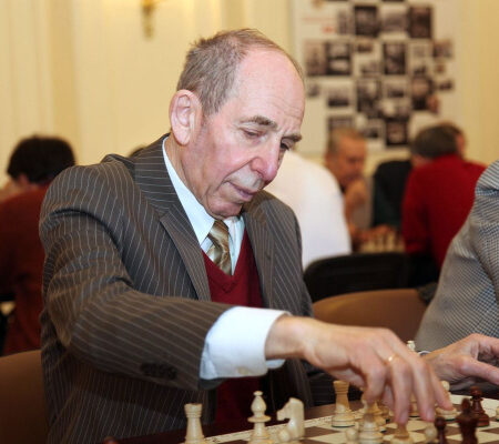 Завершился онлайн-турнир по шахматам в память о Анатолии Кременецком