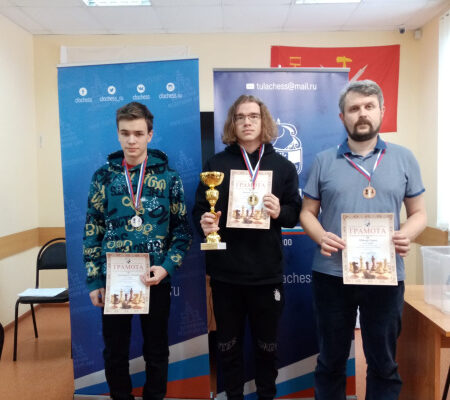 Чемпионат ЦФО по решению шахматных композиций: победа Сергея Штыки