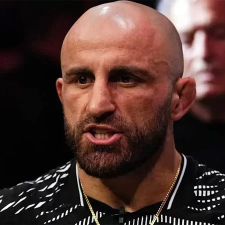 Волкановски обещает титульный бой Евлоеву