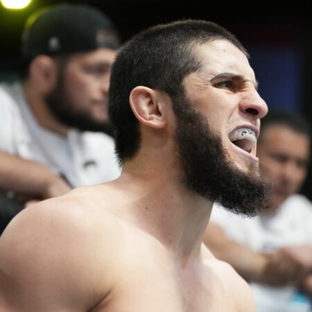 Порье оценил шансы Махачева в полусреднем и среднем весе