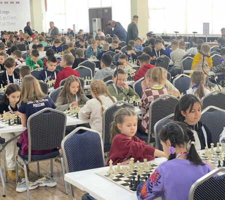 Завершилось первенство России по быстрым шахматам среди юниоров в Сочи