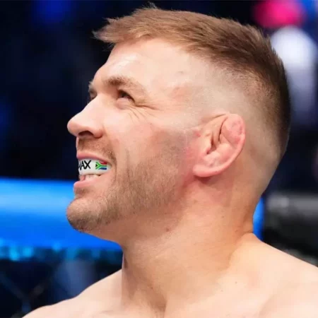 Дю Плесси не заинтересован в бое с Мухаммадом