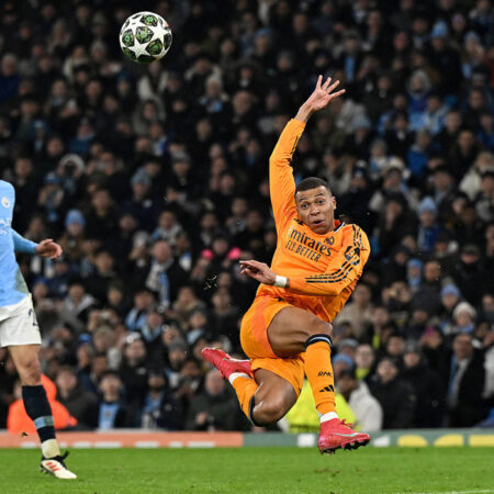 Вестон Маккенни забивает впечатляющий гол в Лиге чемпионов