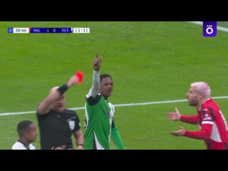 Милан выбыл из Лиги чемпионов после удаления Тео Эрнандеса