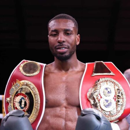 Шакил Томпсон против Хамиси Майя — Боксерский поединок в среднем весе