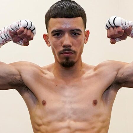 Мануэль Флорес против Хорхе Лейва: дата, время начала, карта боев и место проведения