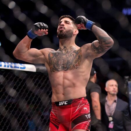 Роберт Уиттакер оценил переход Илии Топурии в легкий вес