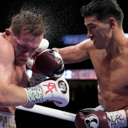 Физиев прокомментировал переход Топурии в легкий вес