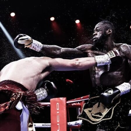 Деонтей Уайлдер удивлен нокаутирующей серией Джозефа Паркера: "Я этого не ожидал"