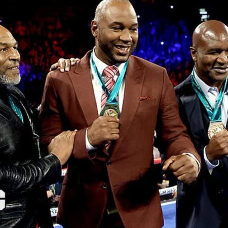 Бывший соперник Тайсона и Льюиса назвал победителя в их прайме: «Без вариантов»