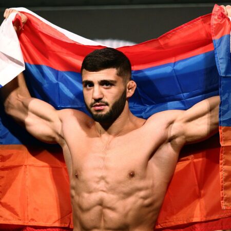 Hooker назвал Царукяна «мудаком». &ndash; RingSide24