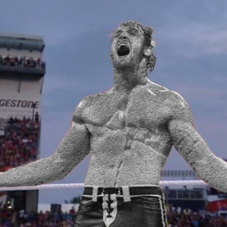 Логан Пол Ошеломил Футбольных Болельщиков Празднованием в Стиле Реслинга: «Я Должен Был Это Сделать»