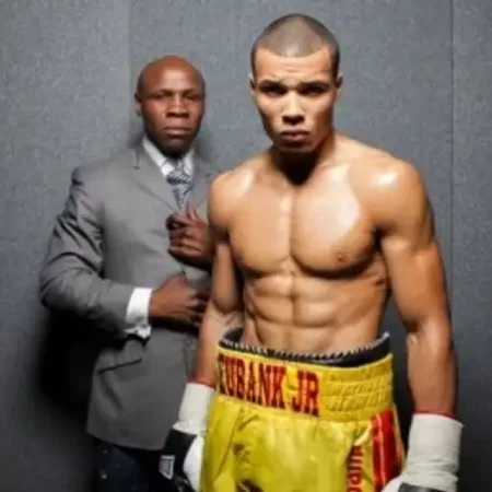 Крис Юбенк-старший выступает против боя сына: «Дело не в деньгах»