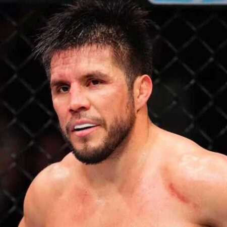 Генри Сехудо может завершить карьеру после травмы