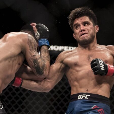 Сехудо предлагает организовать бой Топурии с Пимблеттом