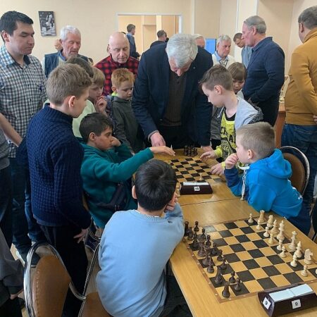 Турнир по шахматам в Оренбурге, посвященный Дню космонавтики