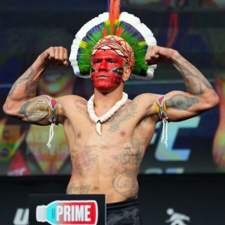 Адесанья высказался о Перейре