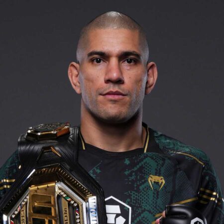 Алекс Перейра прокомментировал пост о взломе аккаунта