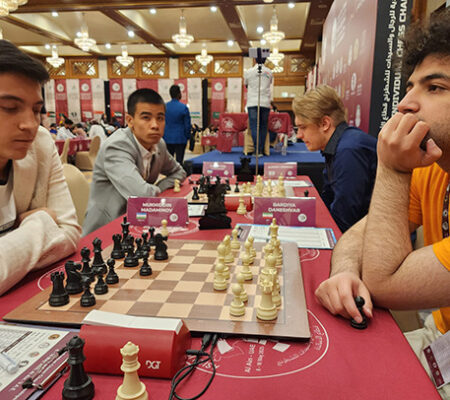 Алексей Гребнев и Анастасия Боднарук лидируют на чемпионате Азии по шахматам