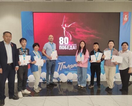 В Кызыле завершился шахматный турнир в честь 80-летия Великой Победы