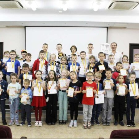 В Чебоксарах провели фестиваль среди школьников