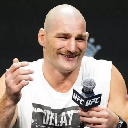 Стрикленд назвал победителя боя Дю Плесси – Чимаев