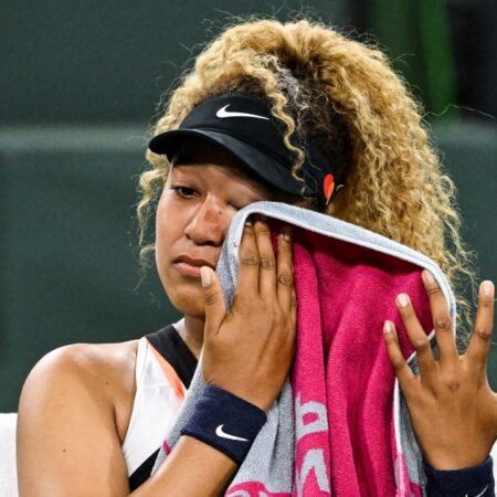 Наоми Осака показала жуткую травму руки и задумалась о перерыве в карьере