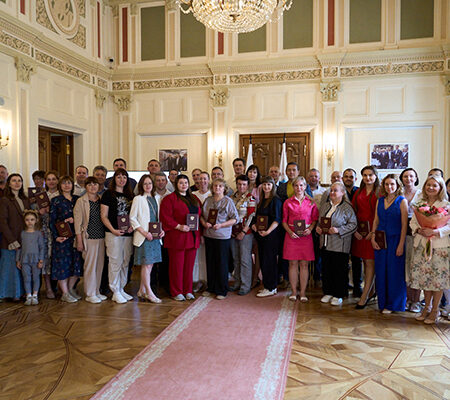 В Москве вручили дипломы выпускникам программы переподготовки ФШР