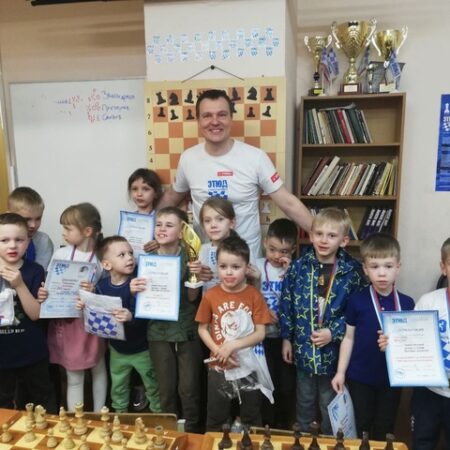 ШШ "Этюд" приглашает на летние турниры и занятия