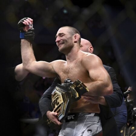 Стрикленд: «Мне нужно побить Джейка Пола»