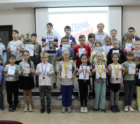 В Чебоксарах стартовал детский шахматный фестиваль «Ура, каникулы!»