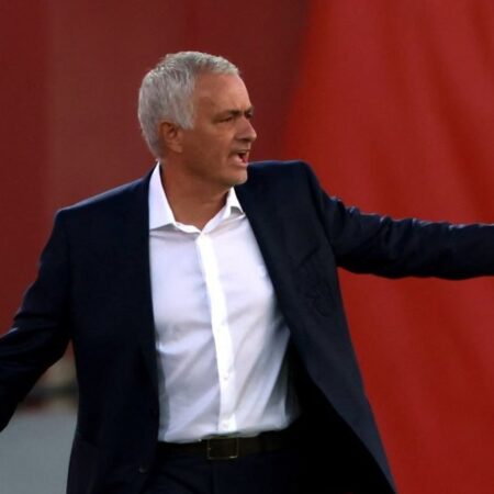 Жозе Моуринью возвращается в «Бенфику»: новый вызов и встречи с бывшими командами в Лиге чемпионов