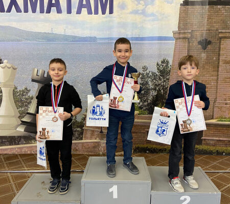 Первенство Тольятти по блицу: юные шахматисты сразились за медали