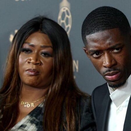 «Золотой мяч» всей Африки: Мать Усмана Дембеле планирует показать трофей по всему континенту