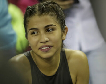 Наоми Валле против Федерики Макри: Где смотреть бой в прямом эфире и на ТВ