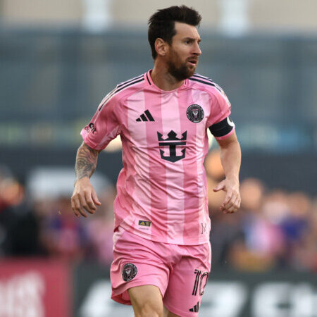 Как посмотреть матч «Интер Майами» с Лионелем Месси против «Нью-Инглэнд Революшн»: расписание и трансляция MLS