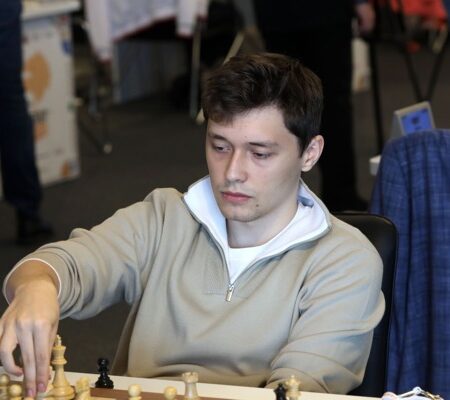 Андрей Есипенко присоединился к лидерам на Суперфинале