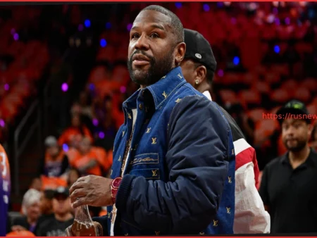 Floyd Mayweather Gives Update on Manny Pacquiao Boxing Fight, Casts Doubt on Rematch