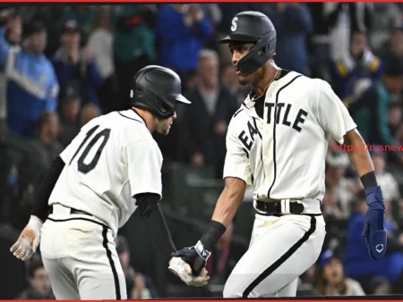 Сиэтл Маринерс Представляют Ретро-Форму Steelheads в Честь Негритянских Лиг