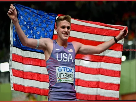 17-летний Купер Люткенхаус стал самым молодым чемпионом мира в помещении, завоевав золото на 800м