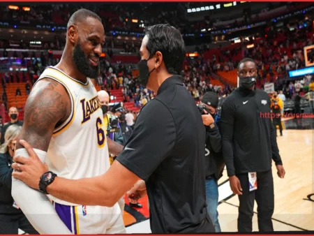 Леброн Джеймс «бросает вызов Отцу Времени» в 23-м сезоне НБА, по словам Эрика Споэльстры из «Хит»