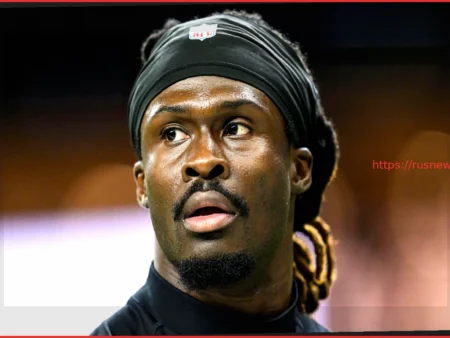 Айзек Йиадом из НФЛ и Саванна Монтано объявили о помолвке