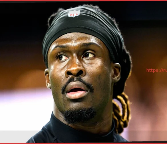 Айзек Йиадом из НФЛ и Саванна Монтано объявили о помолвке