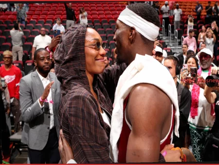 Реакция Эй’Джи Уилсон на исторические 83 очка Бэма Адебайо за ‘Майами Хит’, позволившие ему превзойти Коби Брайанта