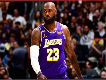 Леброн и Бронни Джеймс сотворили историю во время победы «Лейкерс» над «Нетс»