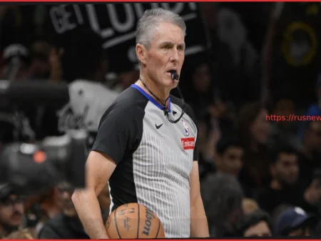 Скотт Фостер среди судей, отобранных на плей-офф НБА 2026 года, Натали Сого вступает в исторический клуб