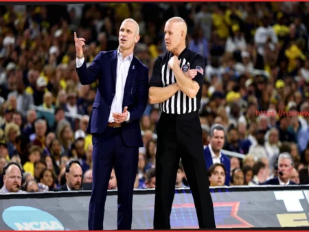 Дэн Хёрли комментирует судейство после поражения UConn в финале Национального чемпионата от Мичигана