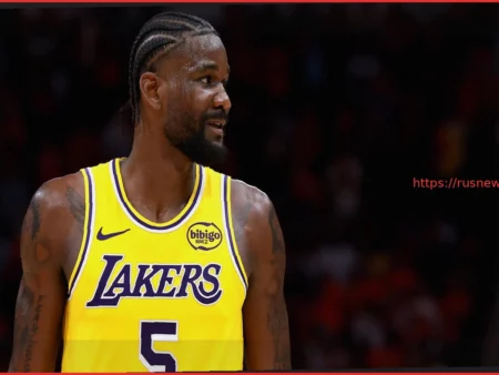 Деандре Эйтон удален за флагрантный фол 2 степени на Альперене Шенгюне в 4-м матче плей-офф против «Хьюстон Рокетс»