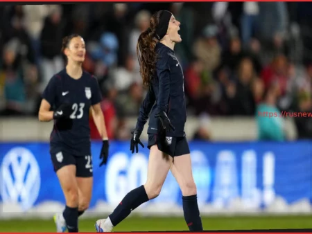 Роуз Лавель и Наоми Гирма забили голы, сборная США обыграла Японию в заключительном матче серии