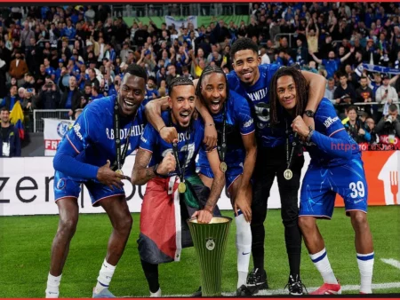 Челси опережает Манчестер Юнайтед, установив контакт по трансферу звезды за £61 млн — отчет